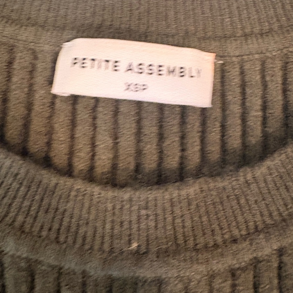 Petite Assembly Ribbed Olive Green Sweater - Picture 8 of 9